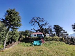 Pre independence 2 BHK Bungalow Dalhousie Himachal